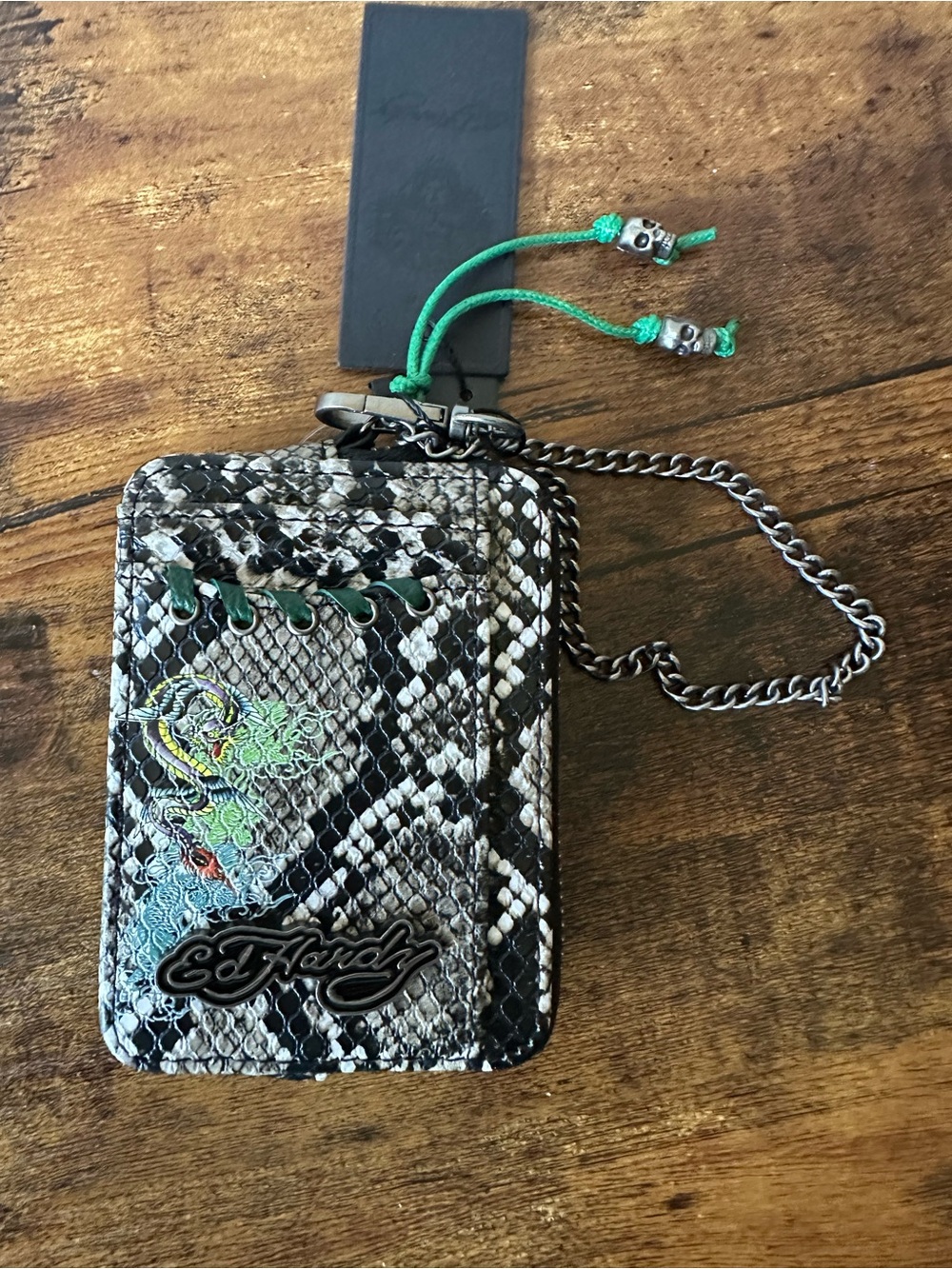 Ed Hardy Black & White Snake-Print Wallet with Silver Chain Wristlet NWT - Picture 3 of 7